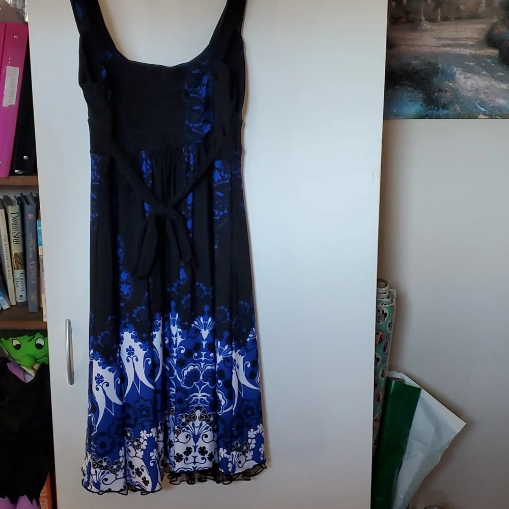 Dress - Picture 3 of 4